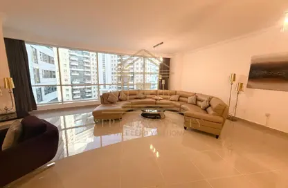 Duplex - 5 Bedrooms - 4 Bathrooms for rent in West Bay Tower - West Bay - West Bay - Doha