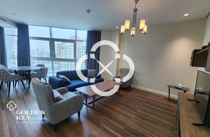 Apartment - 2 Bedrooms - 4 Bathrooms for rent in The Garden - Floresta Gardens - The Pearl Island - Doha