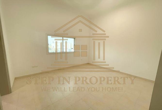 984867 - Property Image 3