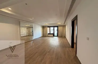 Apartment - 1 Bedroom - 2 Bathrooms for sale in West Porto Drive - Porto Arabia - The Pearl Island - Doha