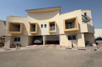 Villa - 4 Bedrooms - 4 Bathrooms for rent in Old Airport Road - Old Airport Road - Doha