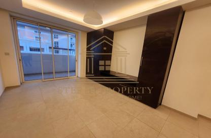 Apartment - Studio - 1 Bathroom for rent in Viva East - Viva Bahriyah - The Pearl Island - Doha