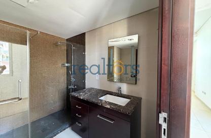 Apartment - 4 Bedrooms - 5 Bathrooms for rent in Viva East - Viva Bahriyah - The Pearl Island - Doha