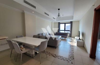 Apartment - 1 Bedroom - 2 Bathrooms for rent in West Porto Drive - Porto Arabia - The Pearl Island - Doha