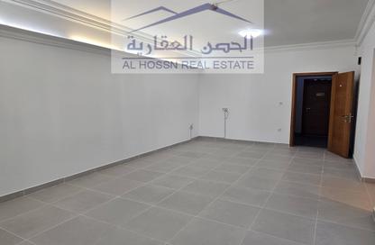 Apartment - 2 Bedrooms - 1 Bathroom for rent in Al Sadd Road - Al Sadd - Doha
