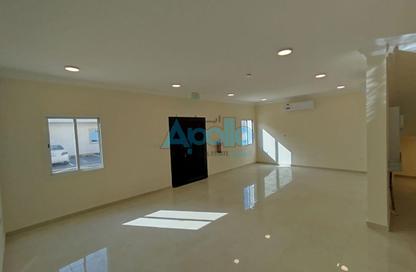Villa - 6 Bedrooms - 6 Bathrooms for rent in Al Kheesa - Al Kheesa - Umm Salal Mohammed
