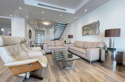 Villa - 4 Bedrooms - 5 Bathrooms for rent in Bureaux Al Asmakh - Qatar Entertainment City - Lusail