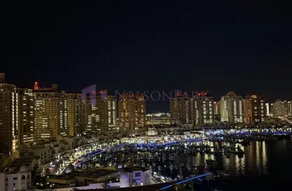 Apartment - 2 Bedrooms - 3 Bathrooms for rent in Tower 8 - Porto Arabia - The Pearl Island - Doha