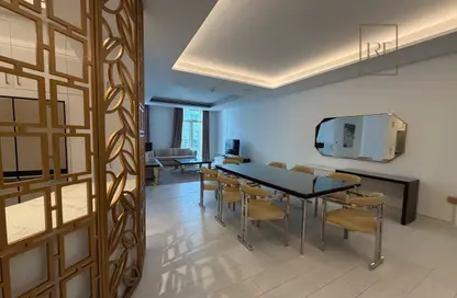 شقة - 2 غرف نوم - 4 حمامات للايجار في حدائق فلورستا - حدائق فلورستا - جزيرة اللؤلؤة - الدوحة