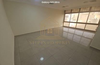 Apartment - 3 Bedrooms - 3 Bathrooms for rent in Al Sadd Road - Al Sadd - Doha Apartment - 3 Bedrooms - 3 Bathrooms for rent in Al Sadd Road - Al Sadd - Doha