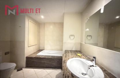 Apartment - 1 Bedroom - 2 Bathrooms for rent in East Porto Drive - Porto Arabia - The Pearl Island - Doha