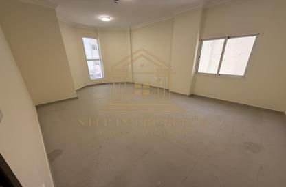 Apartment - 3 Bedrooms - 3 Bathrooms for rent in Anas Street - Fereej Bin Mahmoud North - Fereej Bin Mahmoud - Doha Apartment - 3 Bedrooms - 3 Bathrooms for rent in Anas Street - Fereej Bin Mahmoud North - Fereej Bin Mahmoud - Doha