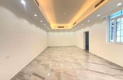 Villa - 7+ Bedrooms - 7+ Bathrooms for sale in Al Dafna - Al Dafna - Doha