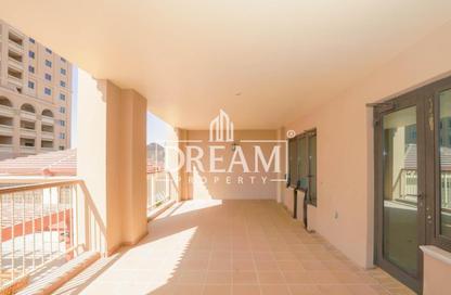 Apartment - 1 Bedroom - 2 Bathrooms for sale in East Porto Drive - Porto Arabia - The Pearl Island - Doha