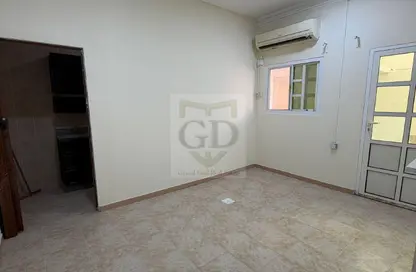 Apartment - 1 Bedroom - 1 Bathroom for rent in Ain Khaled Villas - Ain Khaled - Doha