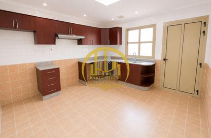 Villa - 5 Bedrooms - 4 Bathrooms for rent in Ain Khaled Villas - Ain Khaled - Doha