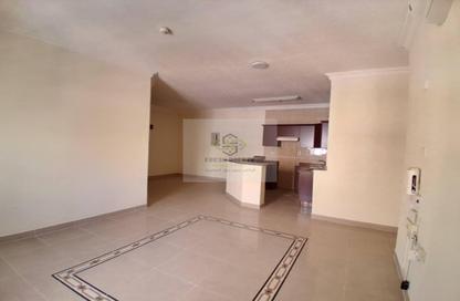 Apartment - 2 Bedrooms - 3 Bathrooms for rent in Muntazah 7 - Al Muntazah - Doha