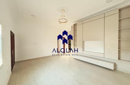 Villa - 3 Bedrooms - 4 Bathrooms for rent in Bu Hamour Street - Abu Hamour - Doha