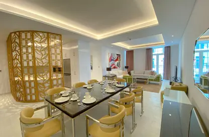 Apartment - 2 Bedrooms - 2 Bathrooms for rent in Floresta Gardens - Floresta Gardens - The Pearl Island - Doha