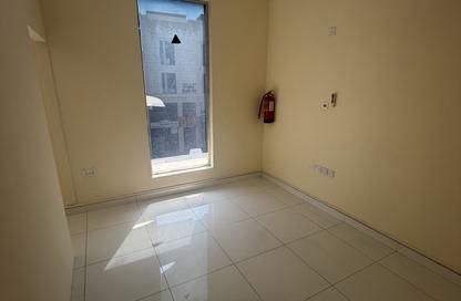 Office Space - Studio - 2 for rent in Al Mansoura - Al Mansoura - Doha
