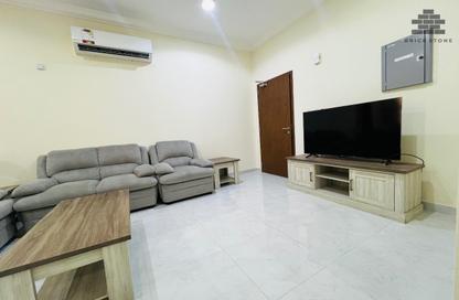 Apartment - 2 Bedrooms - 2 Bathrooms for rent in Al Sadd Tourist Apartments - Al Sadd - Doha