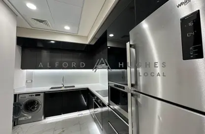 Apartment - 3 Bedrooms - 5 Bathrooms for rent in Floresta Gardens - Floresta Gardens - The Pearl Island - Doha