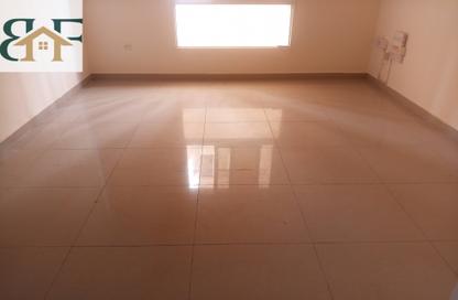 Apartment - 2 Bedrooms - 2 Bathrooms for rent in Al Mansoura - Doha