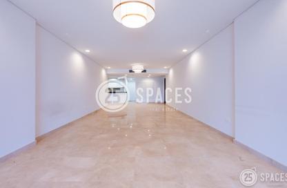 Apartment - 3 Bedrooms - 4 Bathrooms for sale in Al Mutahidah Tower - Viva Bahriyah - The Pearl Island - Doha