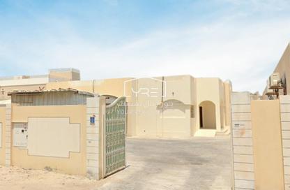 Villa - 4 Bedrooms - 4 Bathrooms for sale in Muaither Area - Al Rayyan - Doha