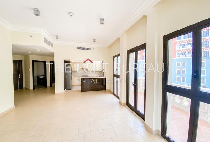 53765211 - Property Image 3