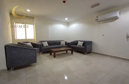 شقة - غرفة نوم - 2 حمامات للايجار في شارع سالاجا - دوحة الجديد - الدوحة