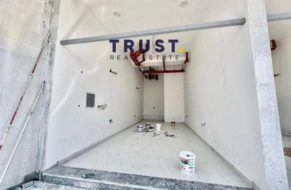 Shop - Studio - 1 Bathroom for rent in Al Duhail - Al Duhail - Doha