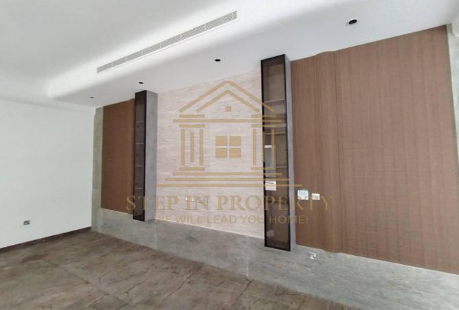 54977359 - Property Image 2