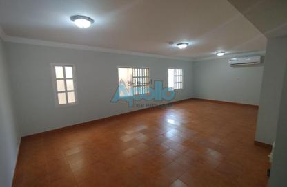 Apartment - 2 Bedrooms - 2 Bathrooms for rent in Al Mansoura - Al Mansoura - Doha