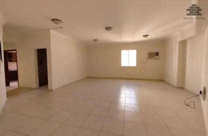 Apartment - 3 Bedrooms - 3 Bathrooms for rent in Muntazah 7 - Al Muntazah - Doha