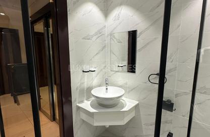 Apartment - 2 Bedrooms - 2 Bathrooms for rent in West Porto Drive - Porto Arabia - The Pearl Island - Doha