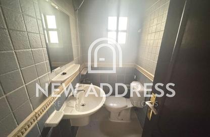 Apartment - 2 Bedrooms - 2 Bathrooms for rent in Madinat Khalifa - Doha