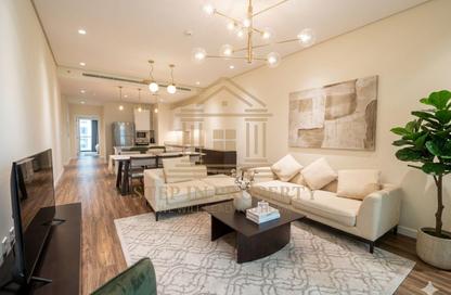 Apartment - 2 Bedrooms - 3 Bathrooms for rent in Floresta Gardens - Floresta Gardens - The Pearl Island - Doha