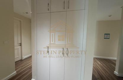 Apartment - 2 Bedrooms - 3 Bathrooms for rent in Floresta Gardens - Floresta Gardens - The Pearl Island - Doha