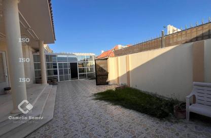 Villa - 5 Bedrooms - 7+ Bathrooms for rent in Izghawa - Izghawa - Doha