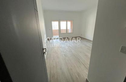 Apartment - 2 Bedrooms - 2 Bathrooms for rent in East Porto Drive - Porto Arabia - The Pearl Island - Doha