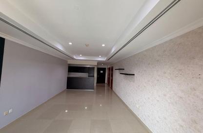Apartment - Studio - 1 Bathroom for rent in One Porto Arabia - Porto Arabia - The Pearl Island - Doha