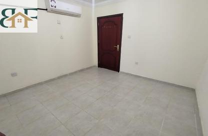 Apartment - 3 Bedrooms - 2 Bathrooms for rent in Fereej Bin Mahmoud North - Fereej Bin Mahmoud - Doha