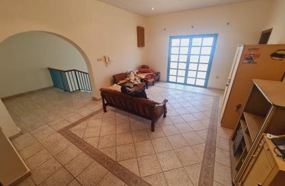 Villa - 3 Bedrooms - 4 Bathrooms for rent in New Salata - Salata - Doha
