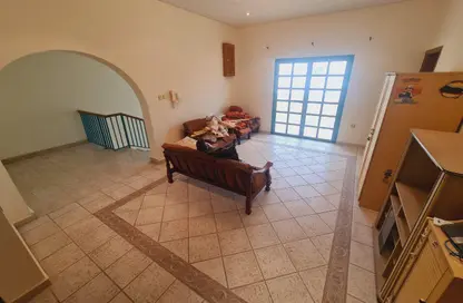 Villa - 3 Bedrooms - 4 Bathrooms for rent in New Salata - Salata - Doha