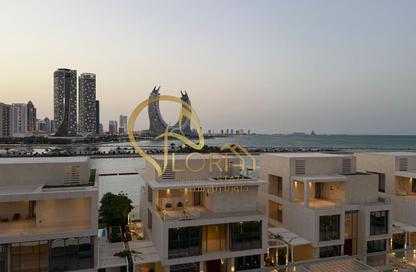 Apartment - 2 Bedrooms - 2 Bathrooms for rent in Gewan Island - The Pearl Island - Doha