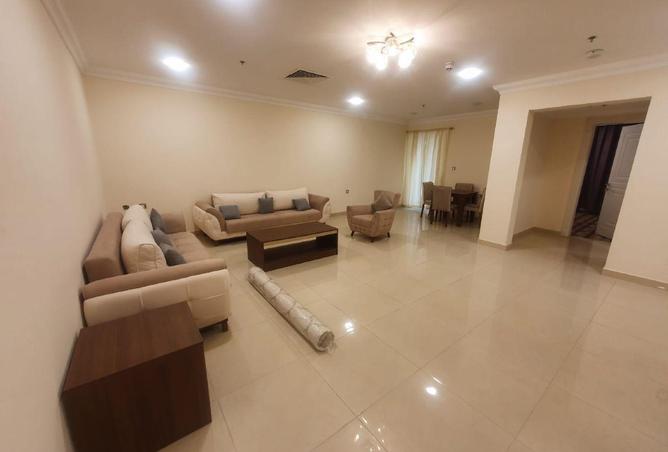 57832796 - Property Image 2