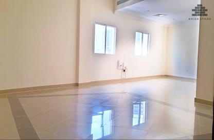 Apartment - 2 Bedrooms - 2 Bathrooms for rent in Salaja Street - Doha Al Jadeed - Doha