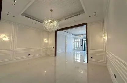 فيلا - 8 غرف نوم - 8 حمامات للبيع في روضة الحمامة - الضعاين