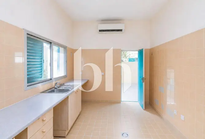 63420441 - Property Image 3